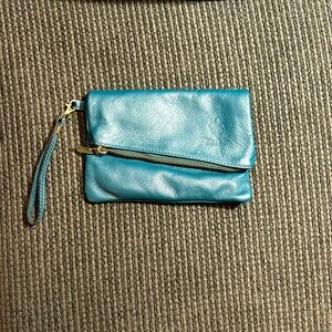 Green wristlet